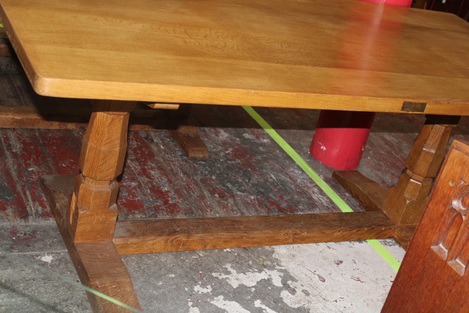 A large vintage Derek 'Lizardman' Slater oak table with carved lizard to one leg. (Derek was an - Image 5 of 6