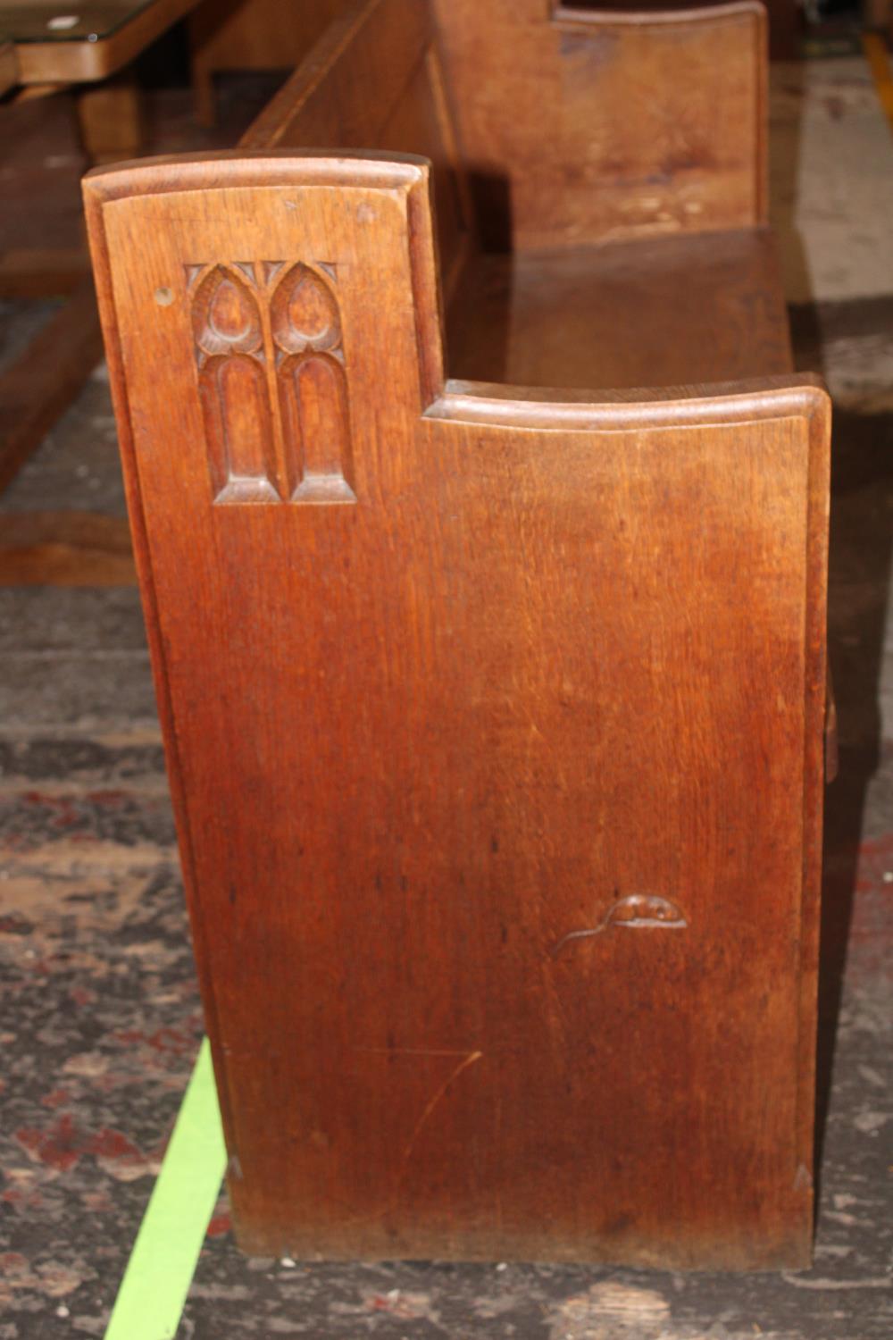 A vintage Robert 'Mouseman; Thompson of Kilburn hand carved church pew/bench with carved mouse to - Image 4 of 8