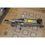 A hydraulic trolley jack postage unavailable