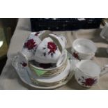 A pretty Royal Albert tea service 'Sweet Romance'