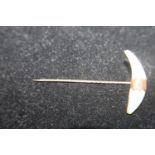 Tests for 9ct gold antique stick pin