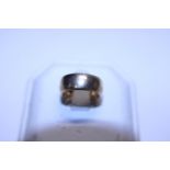 A 9ct gold band ring size I 5.15 Grams