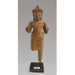 Kleine Statue eines stehenden Vishnu.