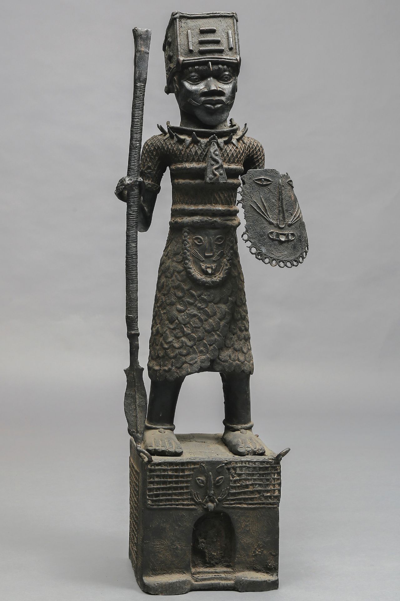 Große Kriegerfigur der Benin,