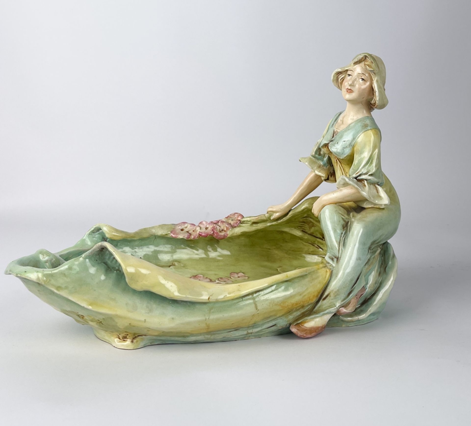 Jugendstil Kermaikschale "Sitzende Frau" - Bild 2 aus 21