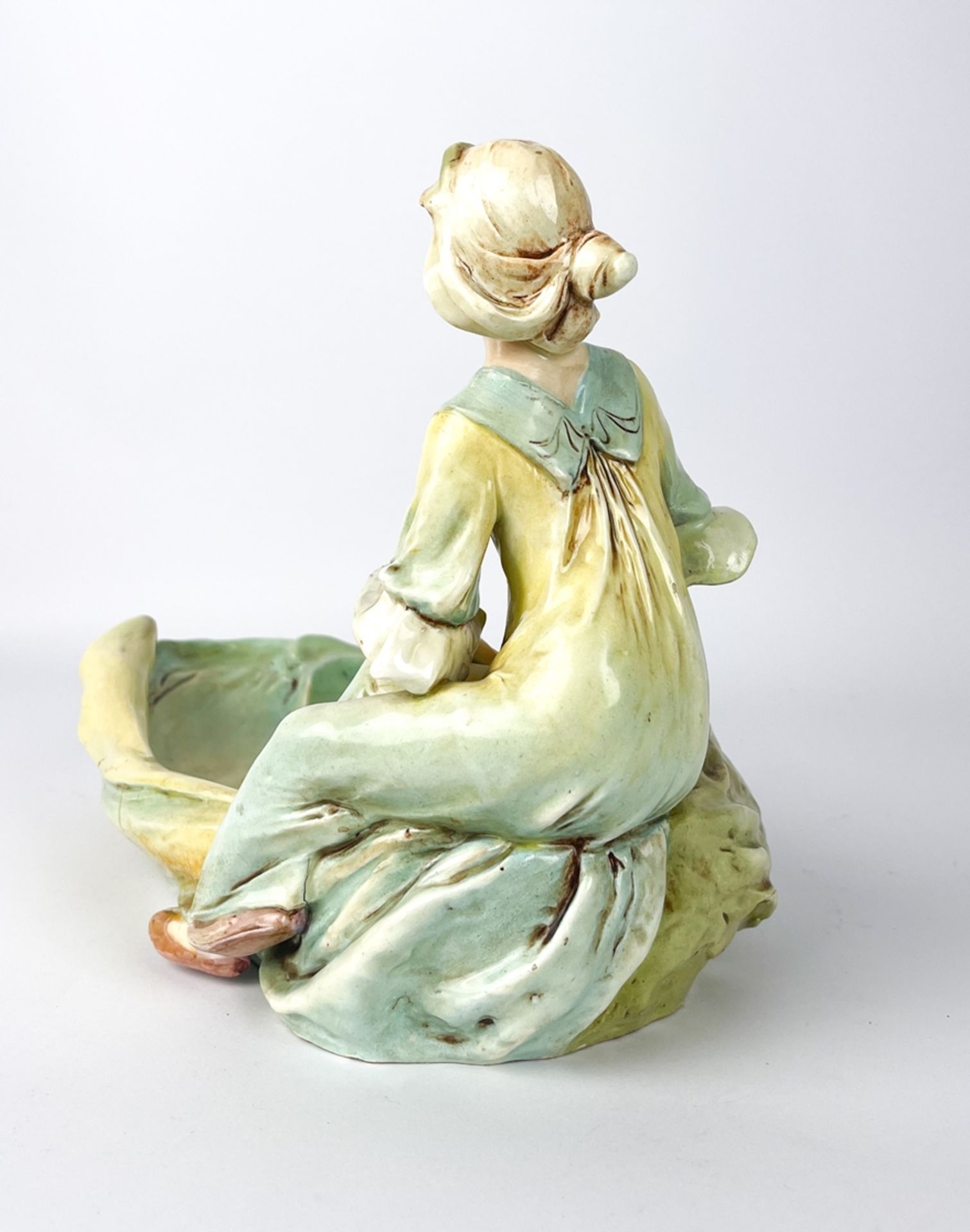 Jugendstil Kermaikschale "Sitzende Frau" - Bild 11 aus 21