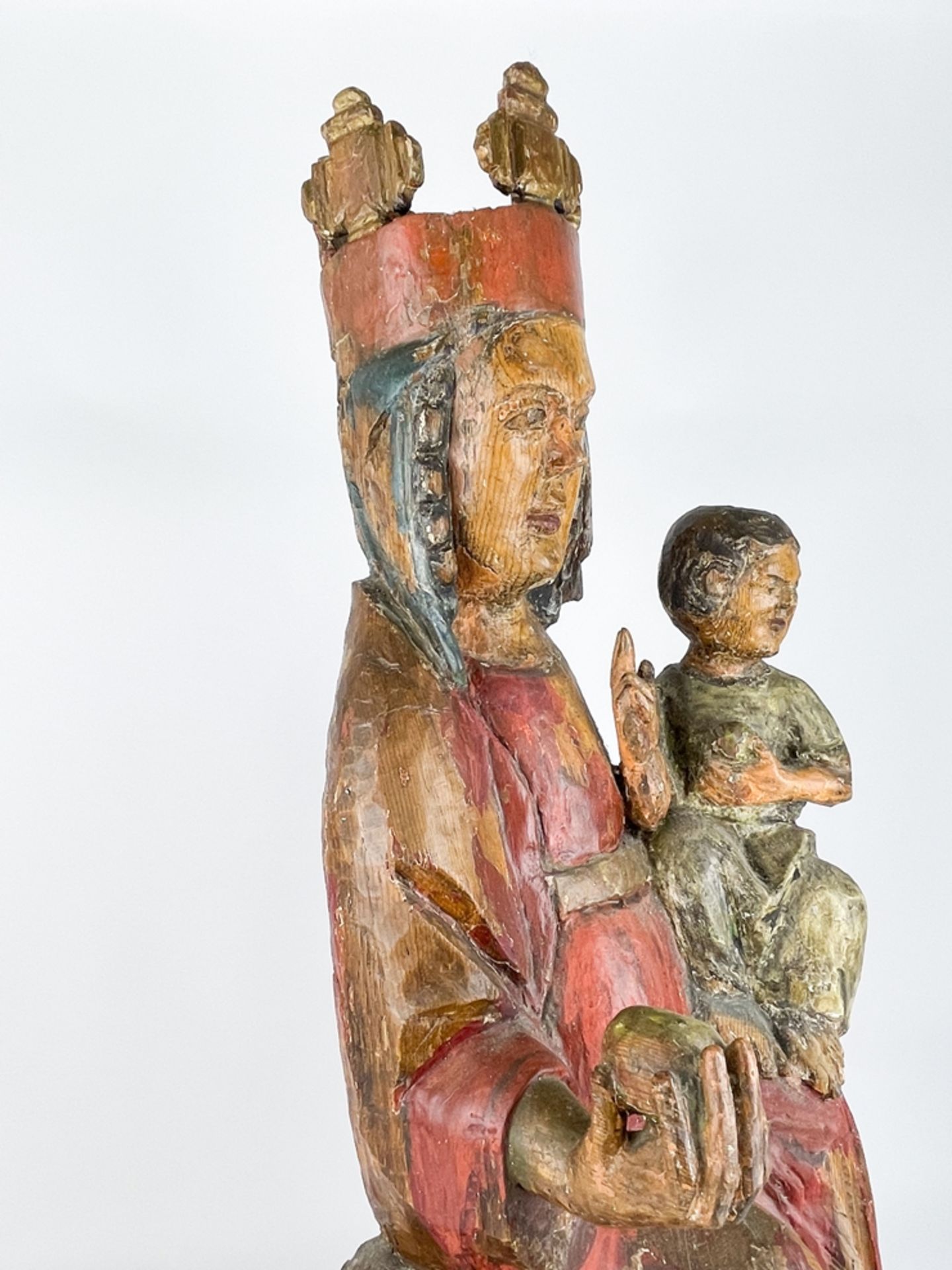 Romanische Skulptur "Madonna mit Kind" - Bild 10 aus 15