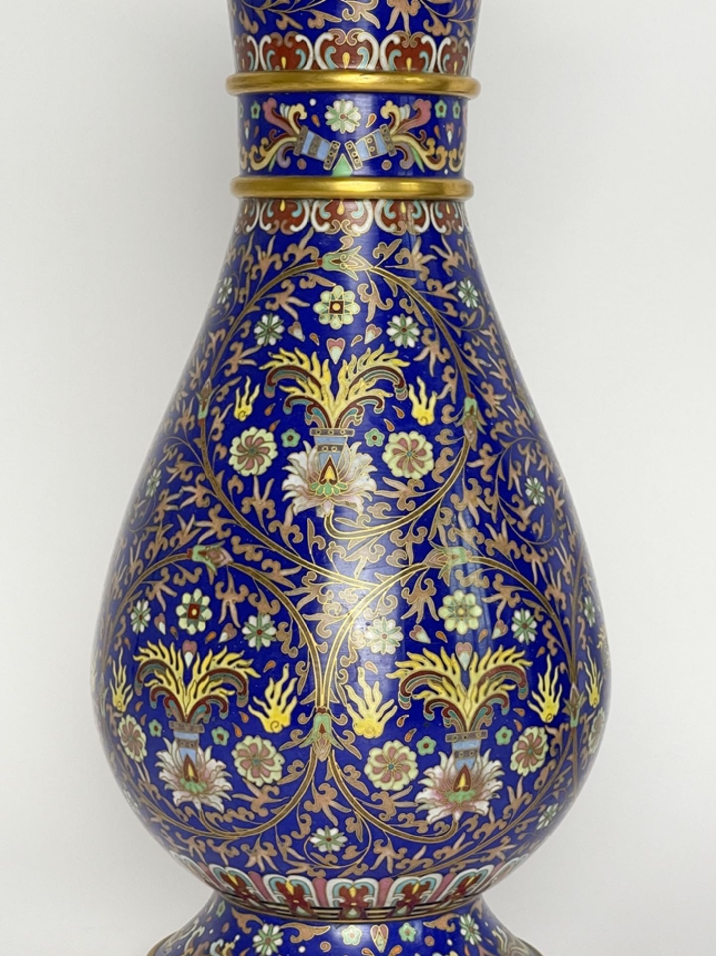 Paar sehr feine Cloisonne Vasen - Image 2 of 12