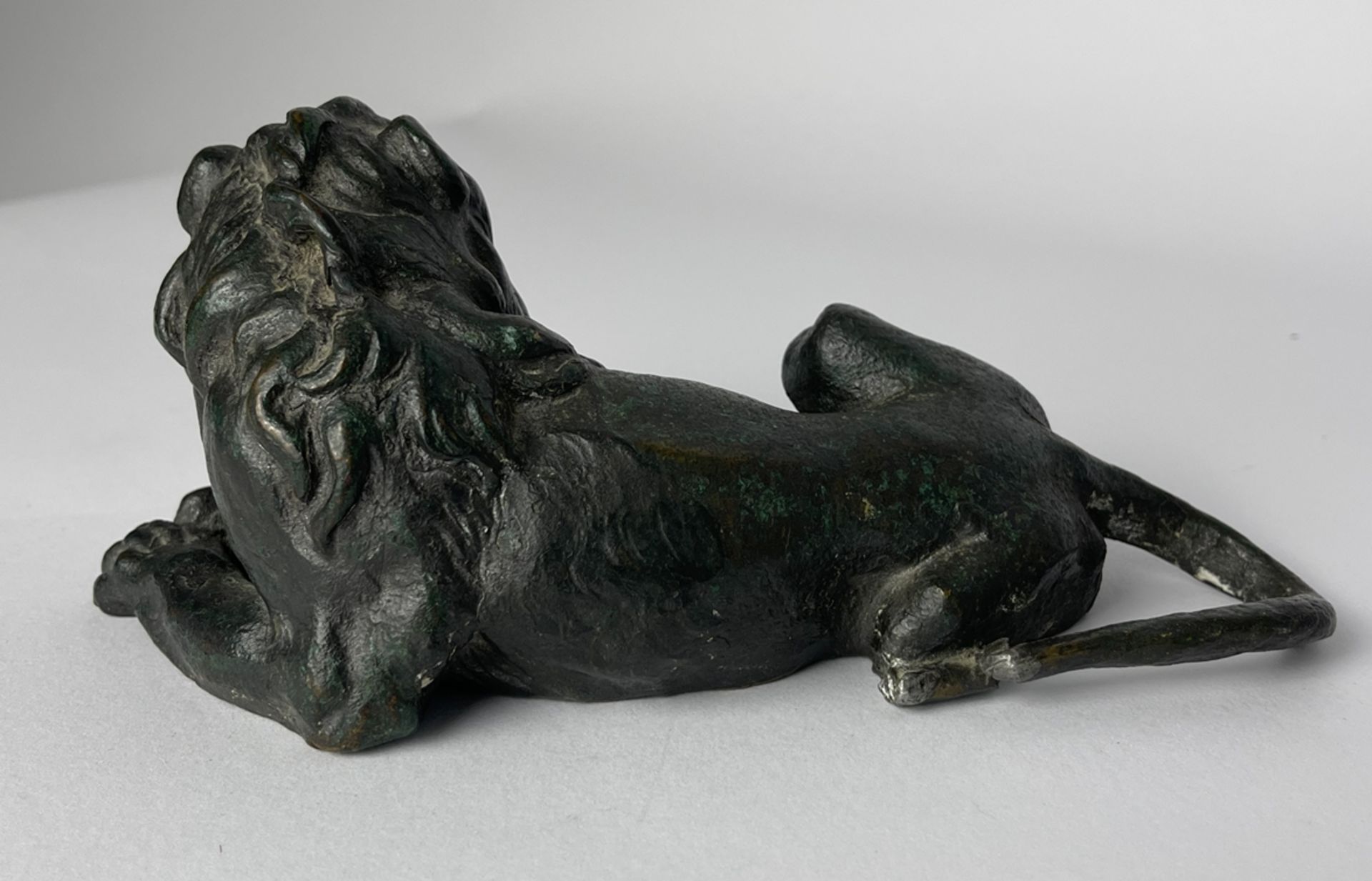 Bronze Figur Liegender Löwe  - Bild 7 aus 8