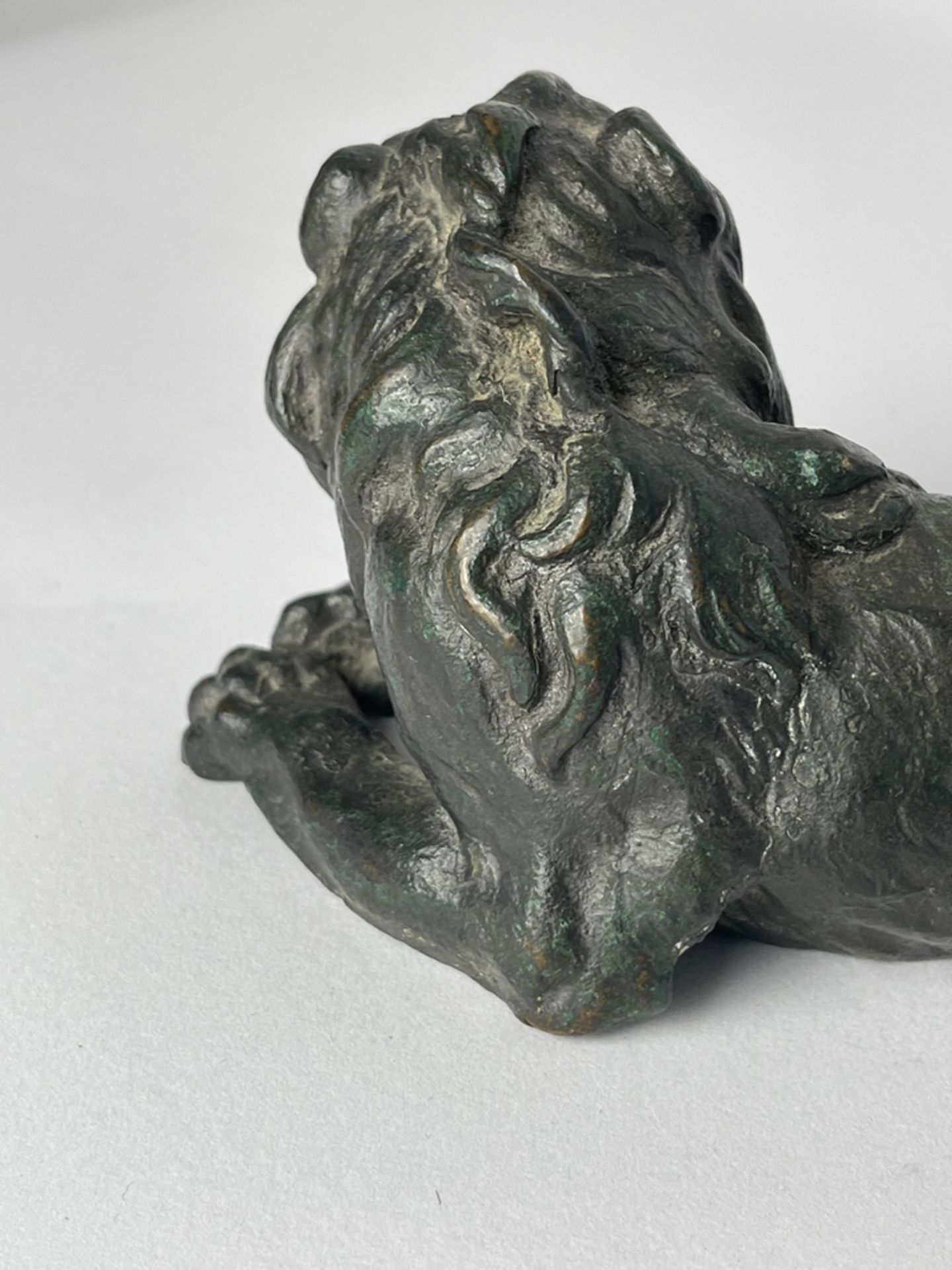 Bronze Figur Liegender Löwe  - Bild 5 aus 8