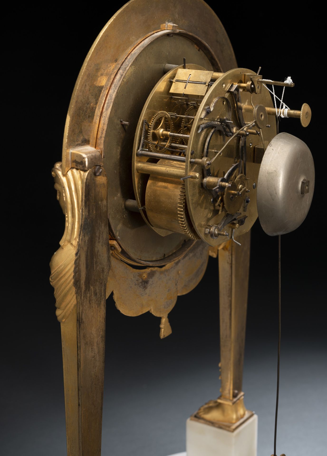 A GILTBRONZE AND MARBLE PENDULE - Image 4 of 4