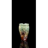 Marqueterie-sur-Verre-Vase mit Krokusblüte