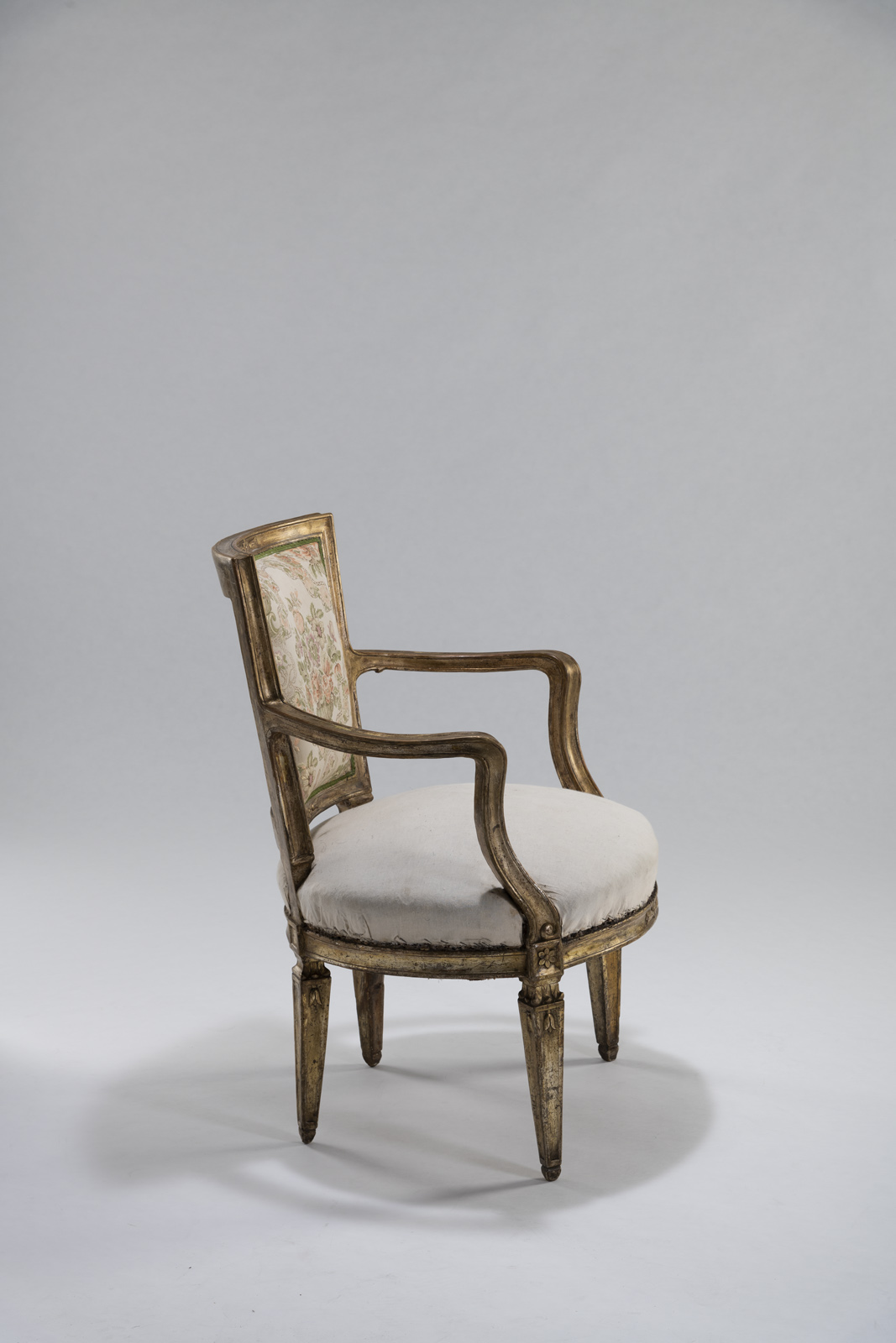 AN ITALIAN GILTWOOD LOUIS XVI FAUTEUIL - Image 3 of 6