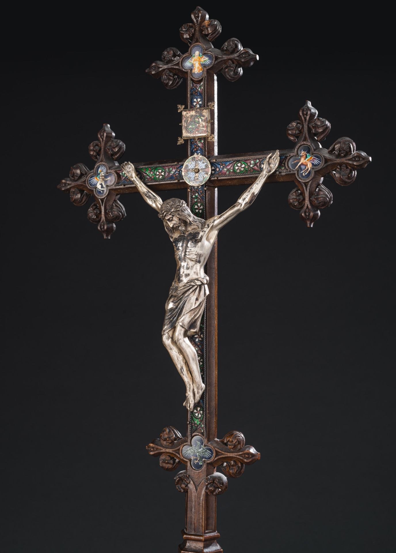 Kruzifix im gotischen Stil mit Corpus Christi - Bild 3 aus 3