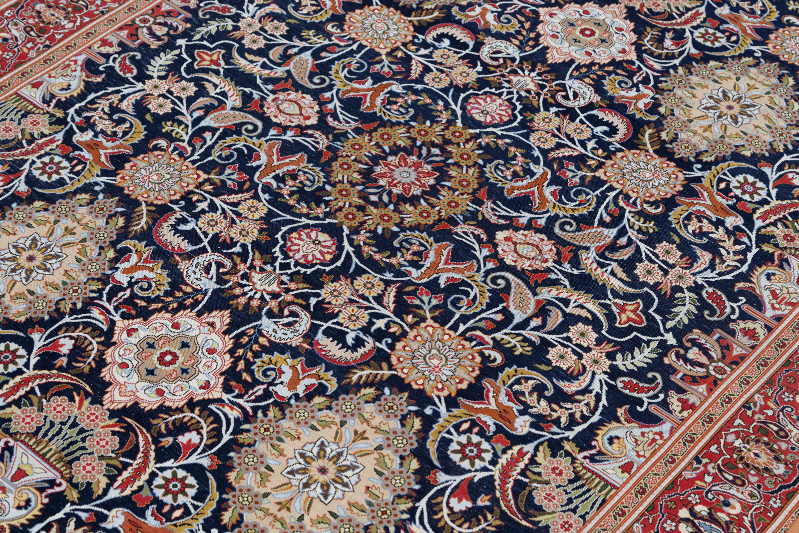 AN ALL OVER PATTERNED SILK RUG - Image 8 of 13