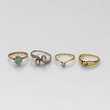 Vier kleine Ringe mit Diamanten
