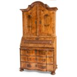 Barocker Secretaire A-Deux-Corps