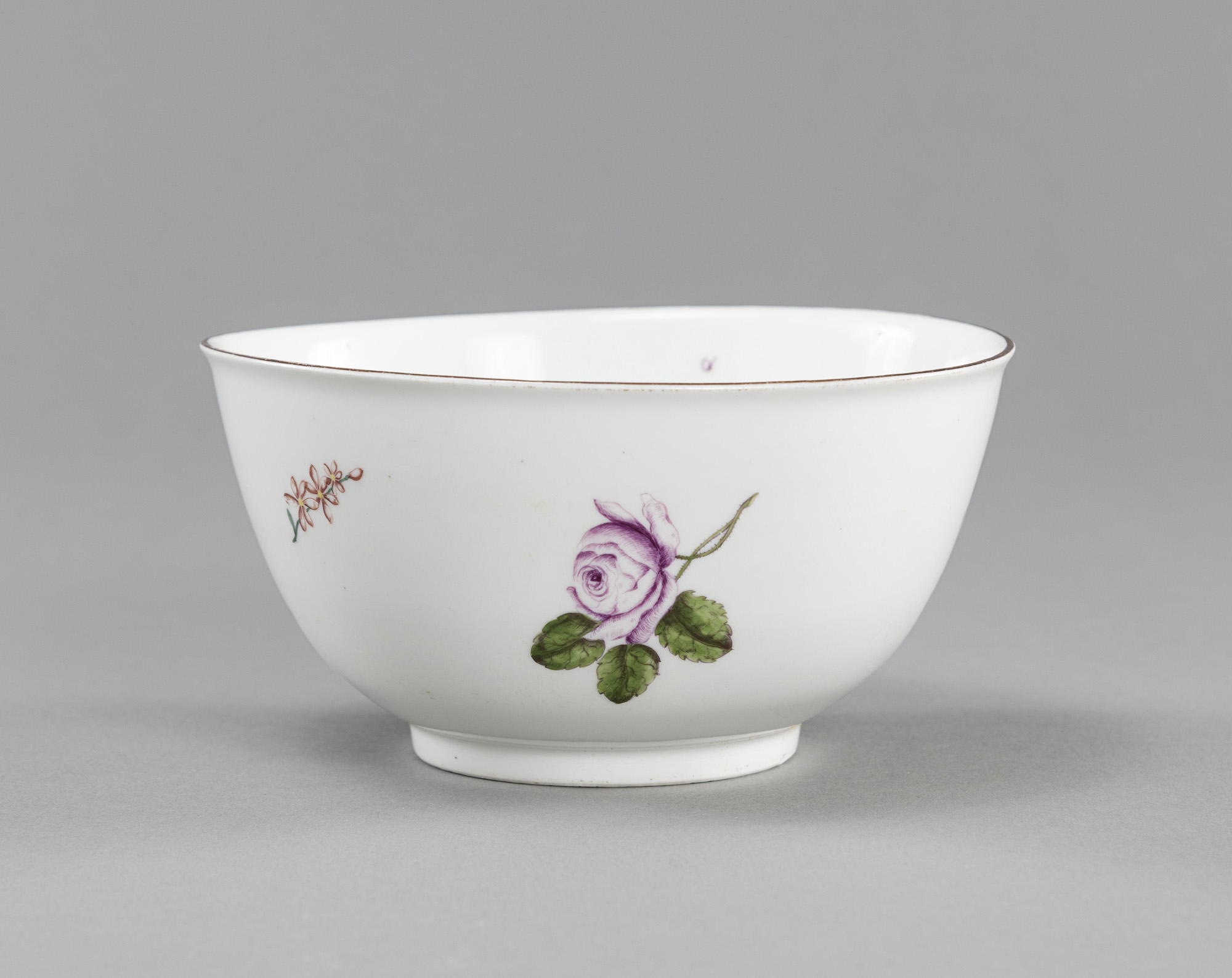 A MEISSEN WASTE-BOWL - Image 2 of 4