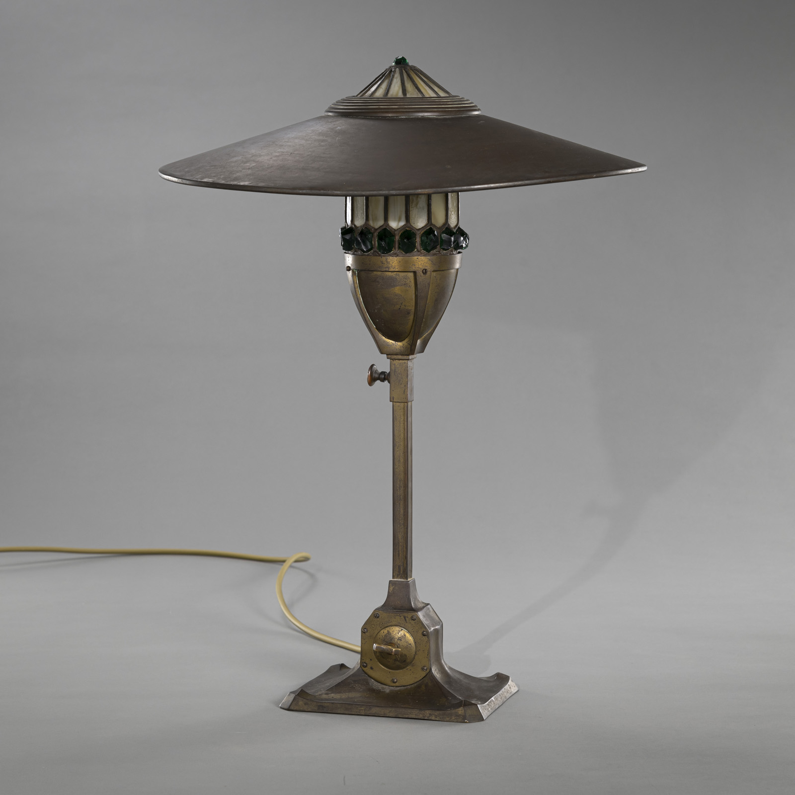 AN ART DECO TABLE LAMP