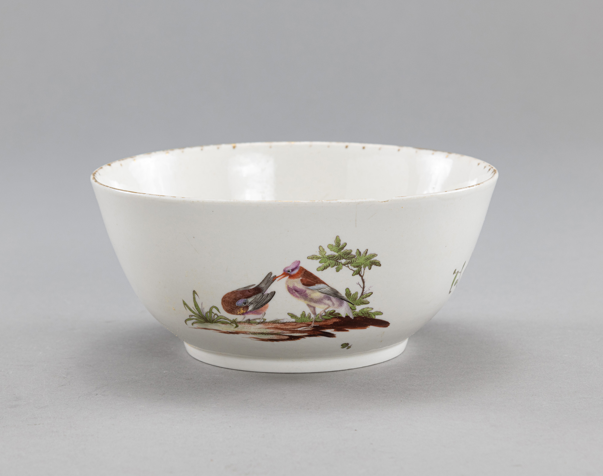 A GERMAN PORCELAIN WASTE-BOWL - Image 2 of 4