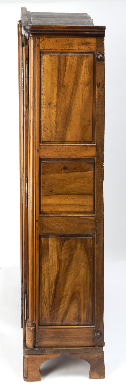 A BAROQUE STYLE "LORRAINE" CUPBOARD - Image 7 of 9