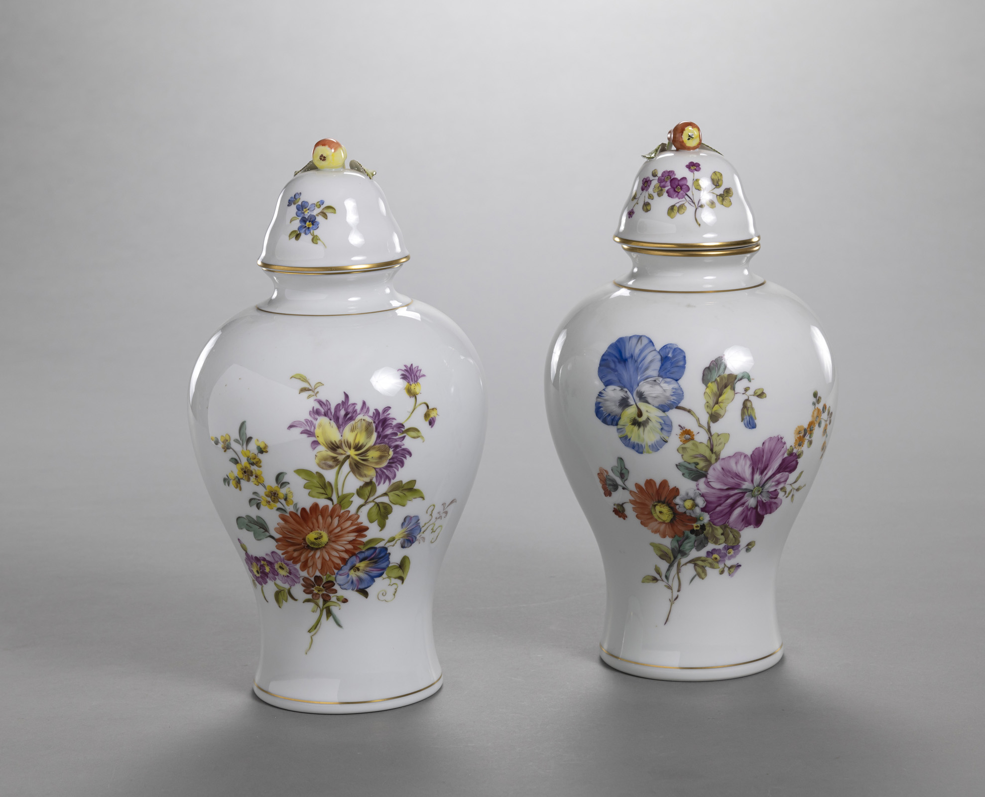 THREE FLORAL TOOLED PORCELAIN VASES AND LIDS - Image 3 of 10