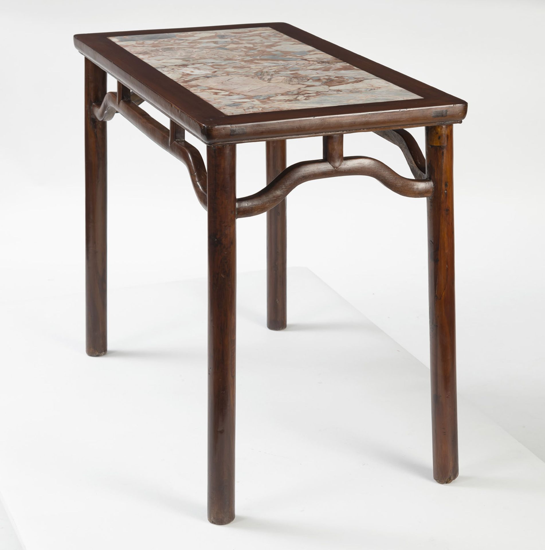 A RECTANGULAR MARBLE-INLAID CORNER-LEG TABLE - Image 4 of 4