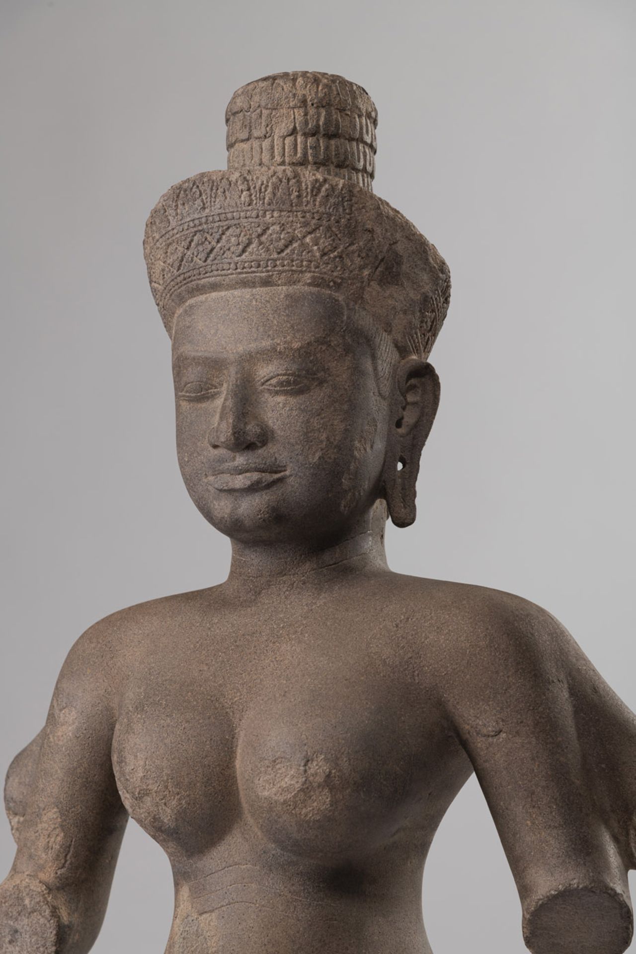 A POLISHED SANDSTONE FIGURE OF DURGA - Image 3 of 6