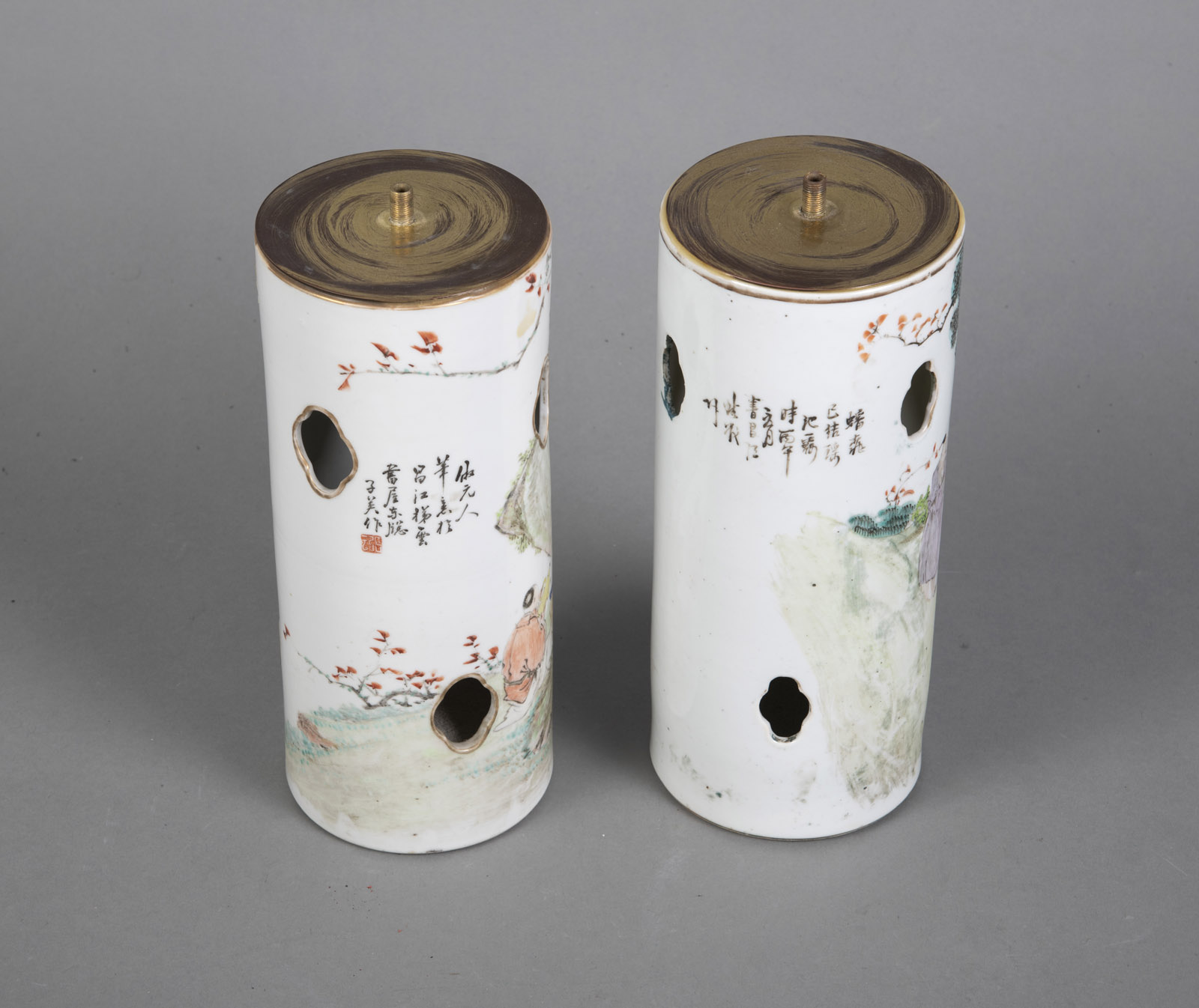 TWO CYLINDRICAL PORCELAIN HAT STANDS WITH FOUR-PASS OPENINGS AND 'FAMILLE ROSE' FIGURE DECORATION - Image 2 of 3