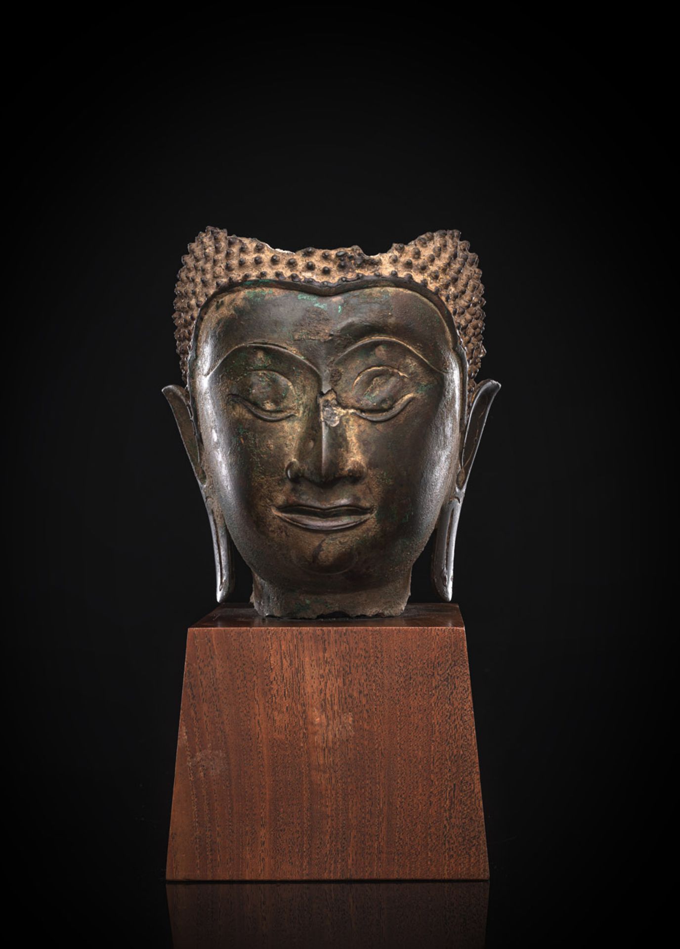 A BRONZE HEAD OF BUDDHA SHAKYAMUNI - Image 2 of 2