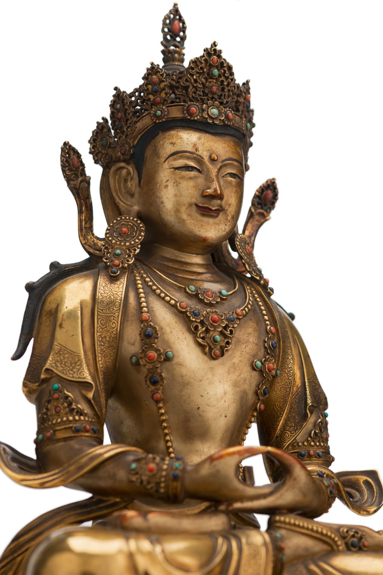 A VERY FINE GILT-BRONZE FIGURE OF AMITAYUS - Image 6 of 19