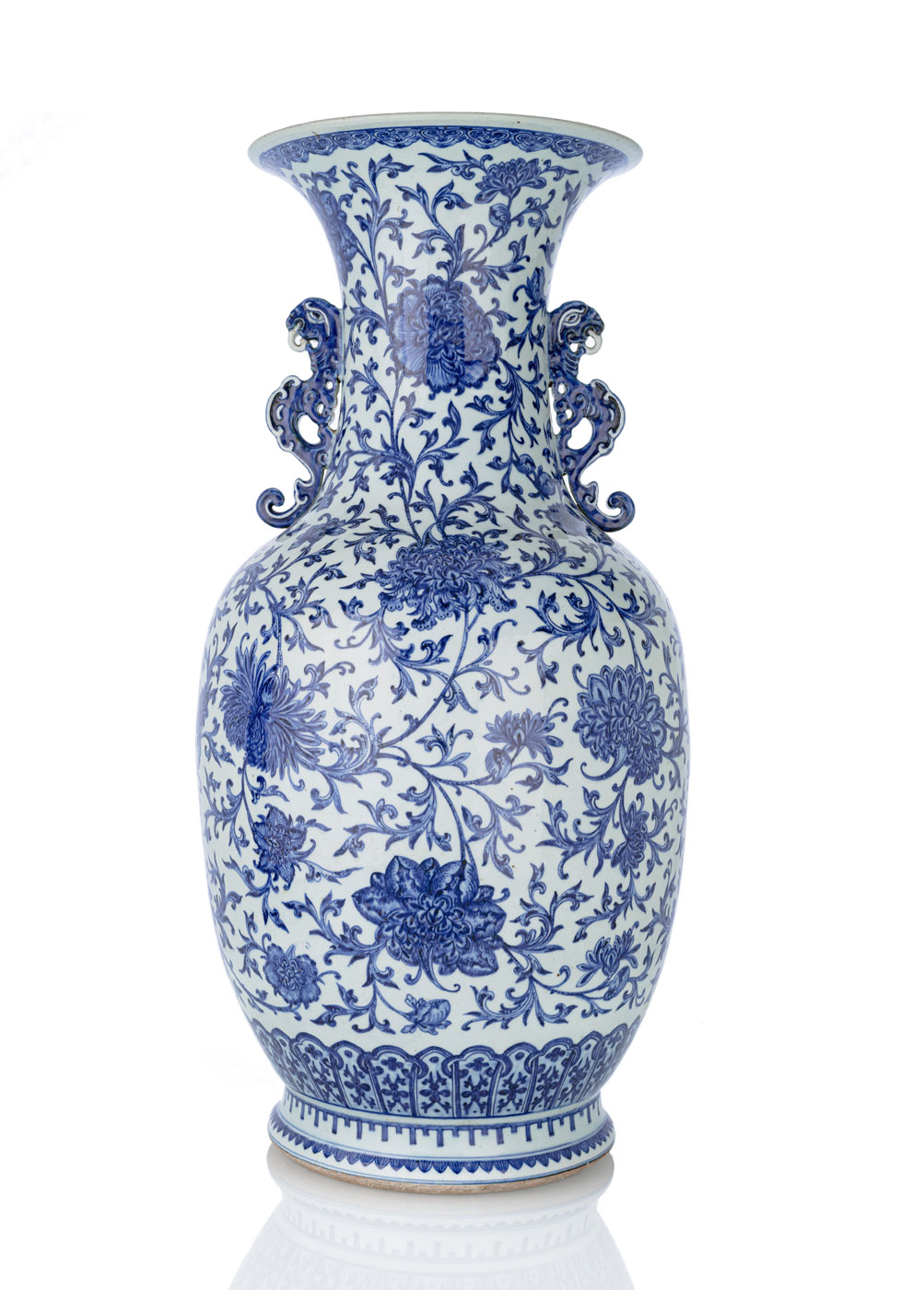A LARGE BLUE AND WHITE LOTUS TWIN-BIRD-HANDLED PORCELAIN VASE