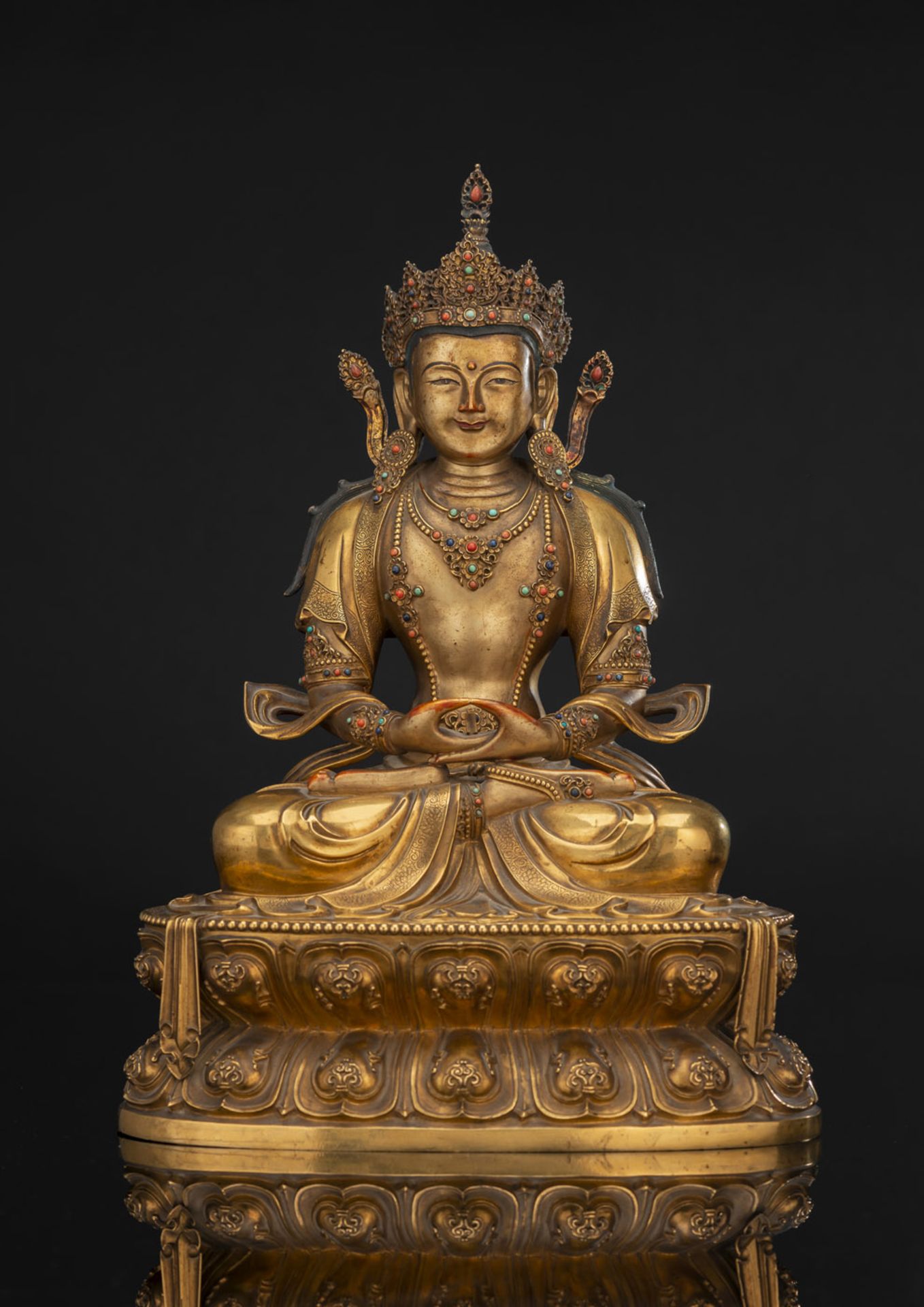 A VERY FINE GILT-BRONZE FIGURE OF AMITAYUS - Image 15 of 19