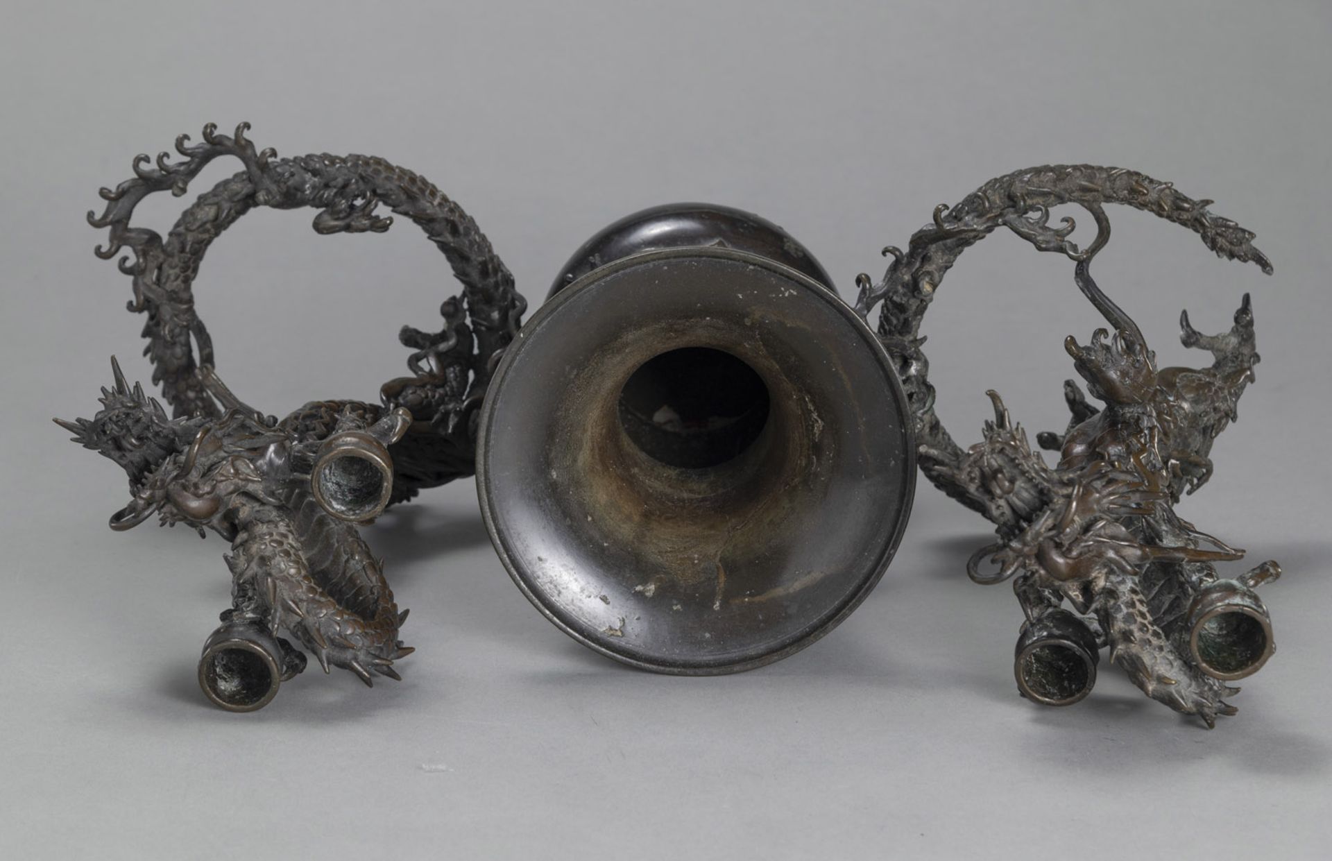A PAIR OF DRAGON-SHAPED BRONZE CANDLESTICKS AND A BRONZE VASE WITH CURLING DRAGON - Image 3 of 4