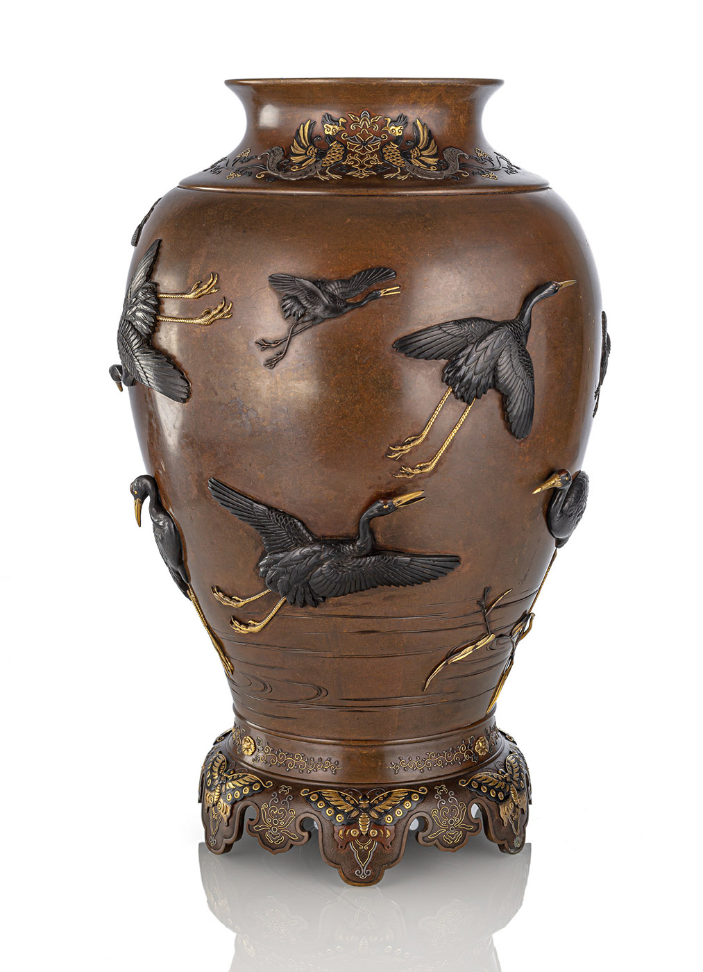 A FINE AND VERY RARE MIYAO VASE WITH SEVENTEEN CRANES - Image 3 of 7