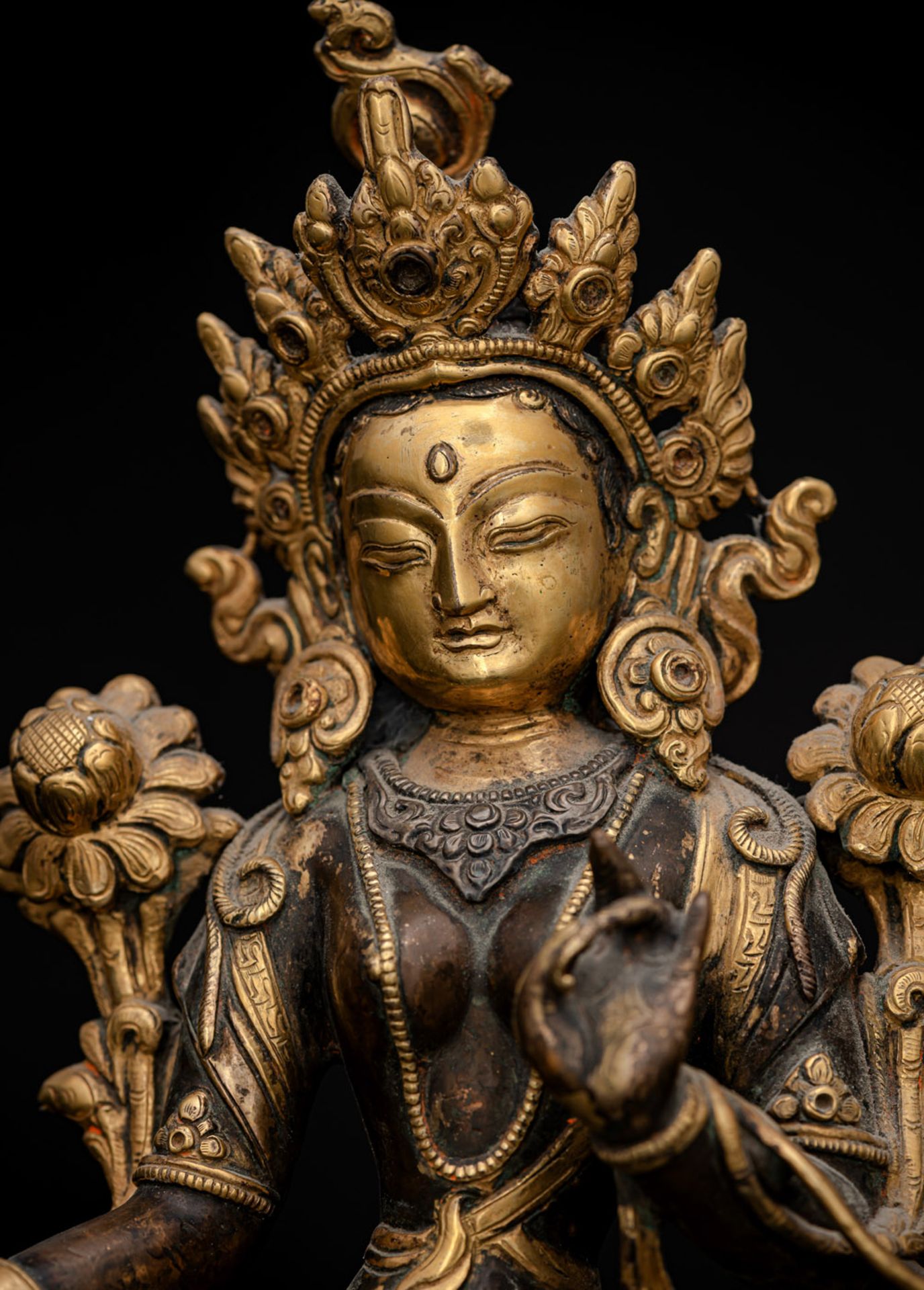 A PART-GILT BRONZE FIGURE OF SYAMATARA - Image 2 of 2