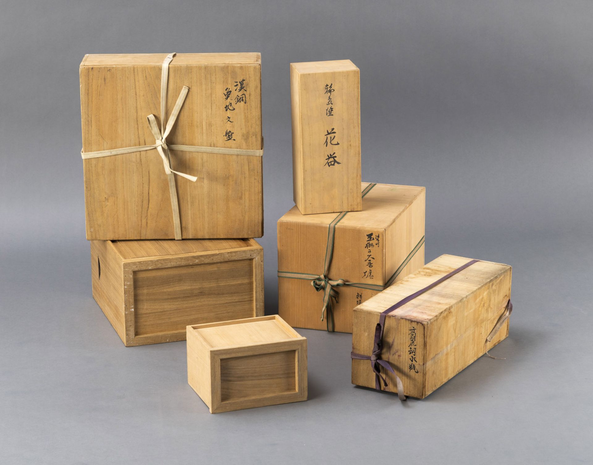 SIX WOODEN BOXES AND SEVEN STANDS - Image 2 of 3