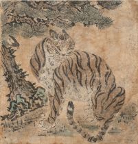 Anonymer Maler mit Darstellung eines Tigers und einer Elster im Schatten einer Kiefer, Tusche und F