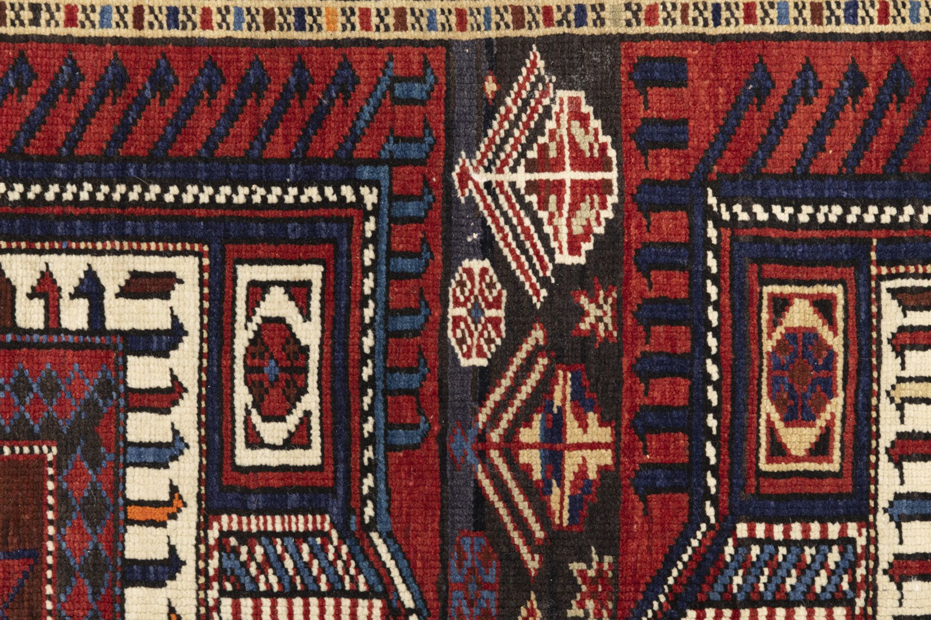 A KUBA SHIRVAN RUG WITH SURAHANI PATTERN - Image 3 of 7