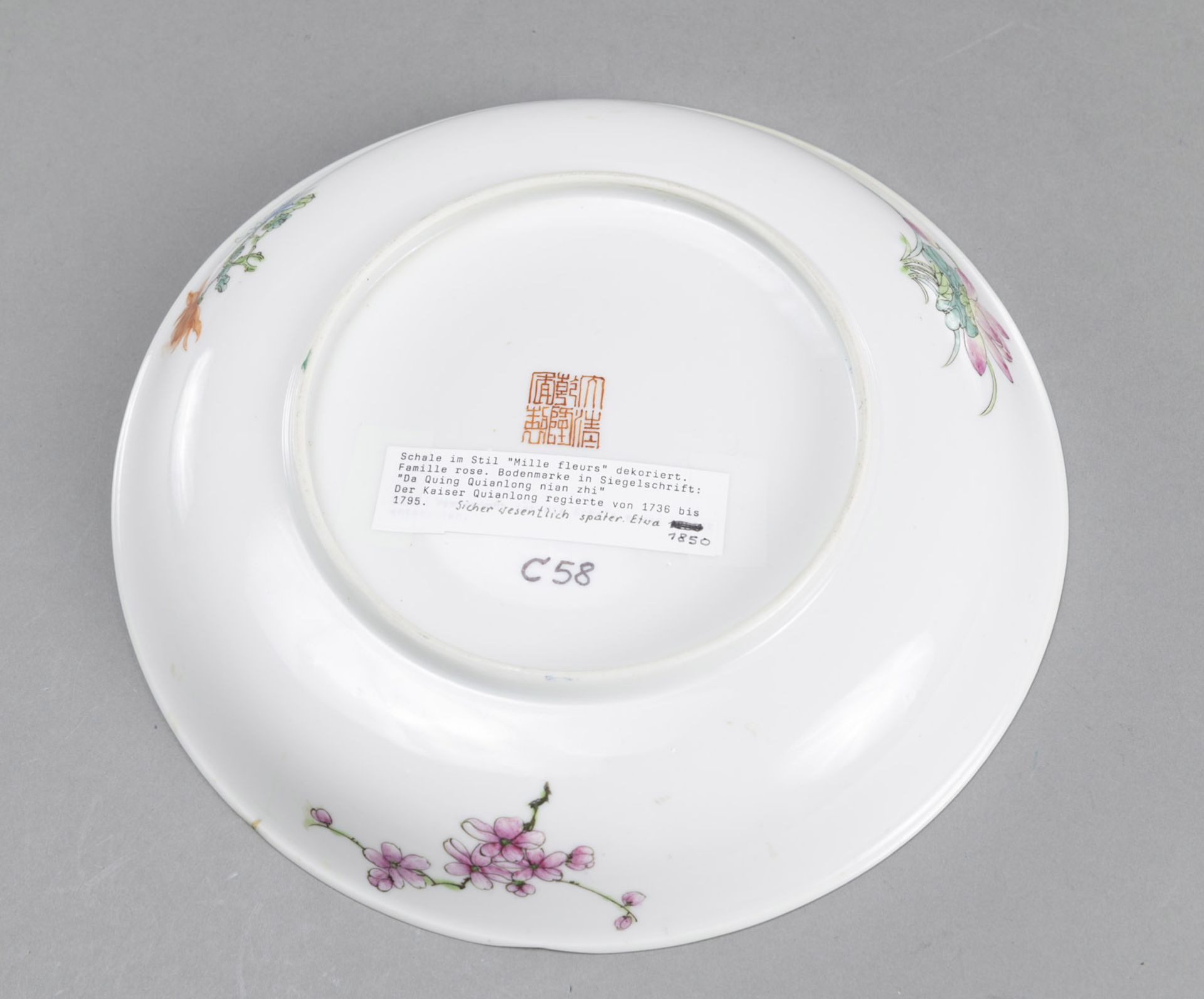 A FAMILLE ROSE MILLE FLEURS DISH - Image 3 of 3