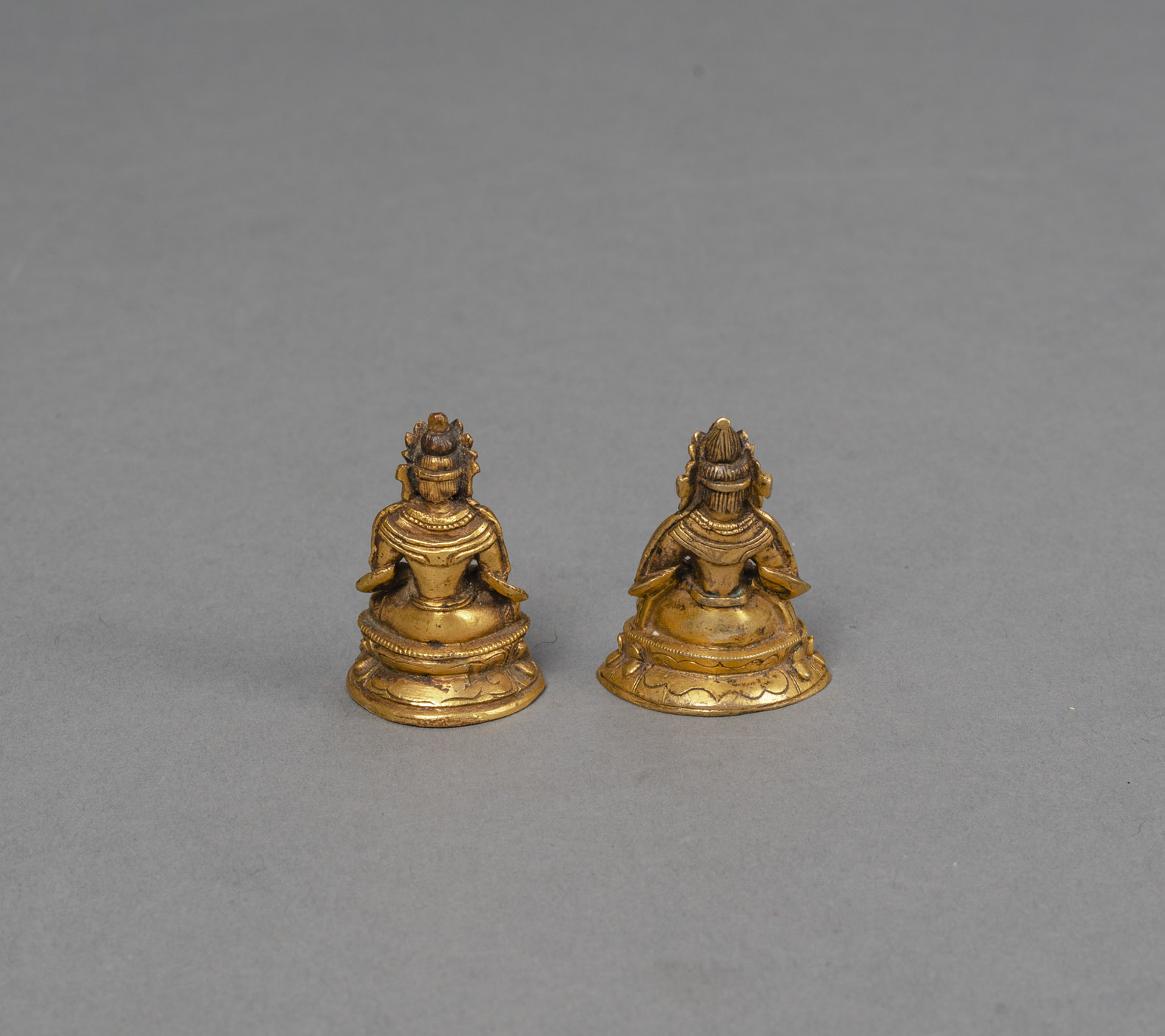 TWO MINIATURE GILT-BRONZE FIGURES OF AMITAYUS - Image 3 of 4