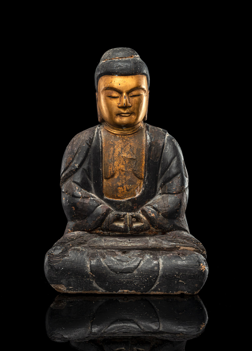 A PART-GILT CARVED WOODEN FIGURE OF SEATED BUDDHA - Image 2 of 2