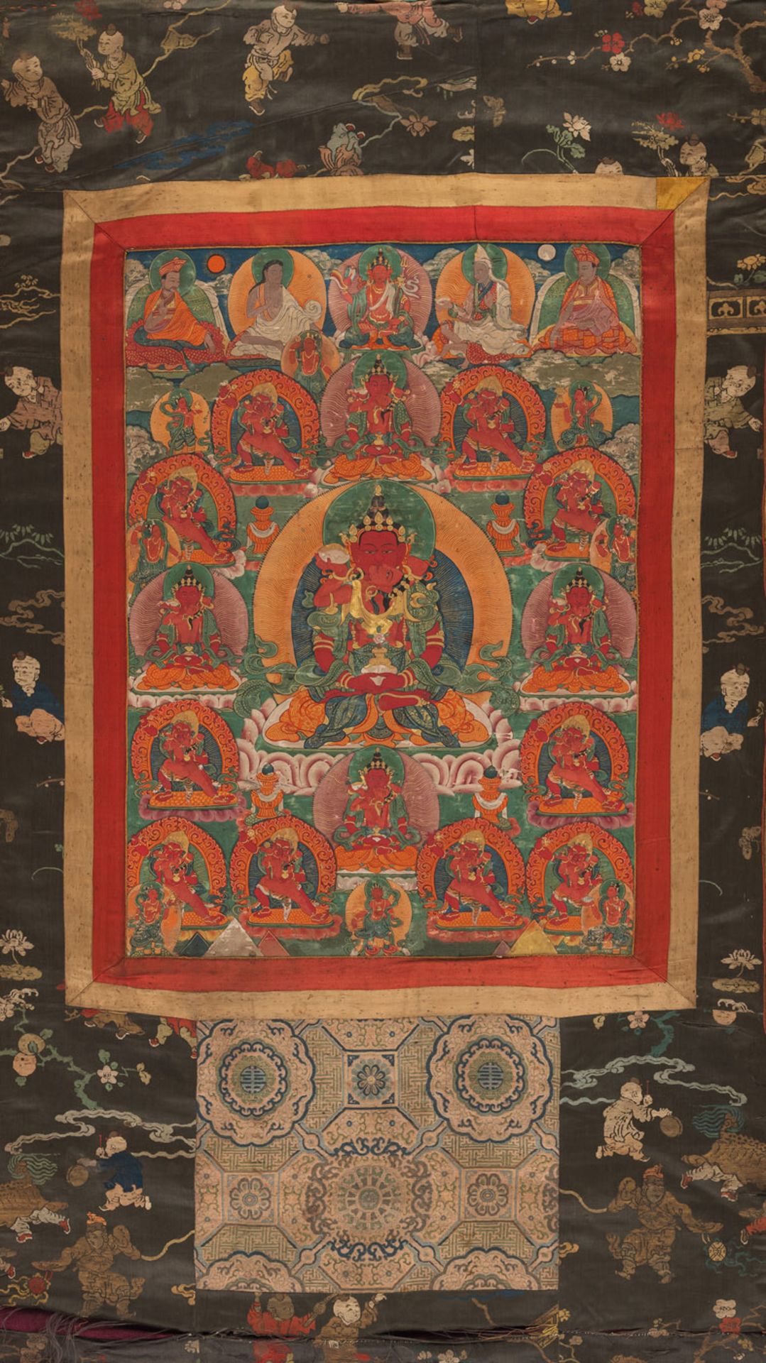 A THANGKA DEPICTING AN ESOTERIC FORM OF AMITAYUS - Image 3 of 5