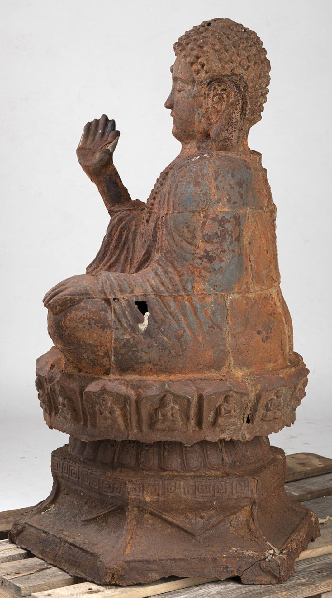 A LARGE IRON BRONZE FIGURE OF BUDDHA - Image 3 of 5