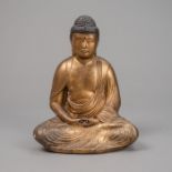 Buddha Amida im Meditationssitz aus Keramik mit Lackfassung