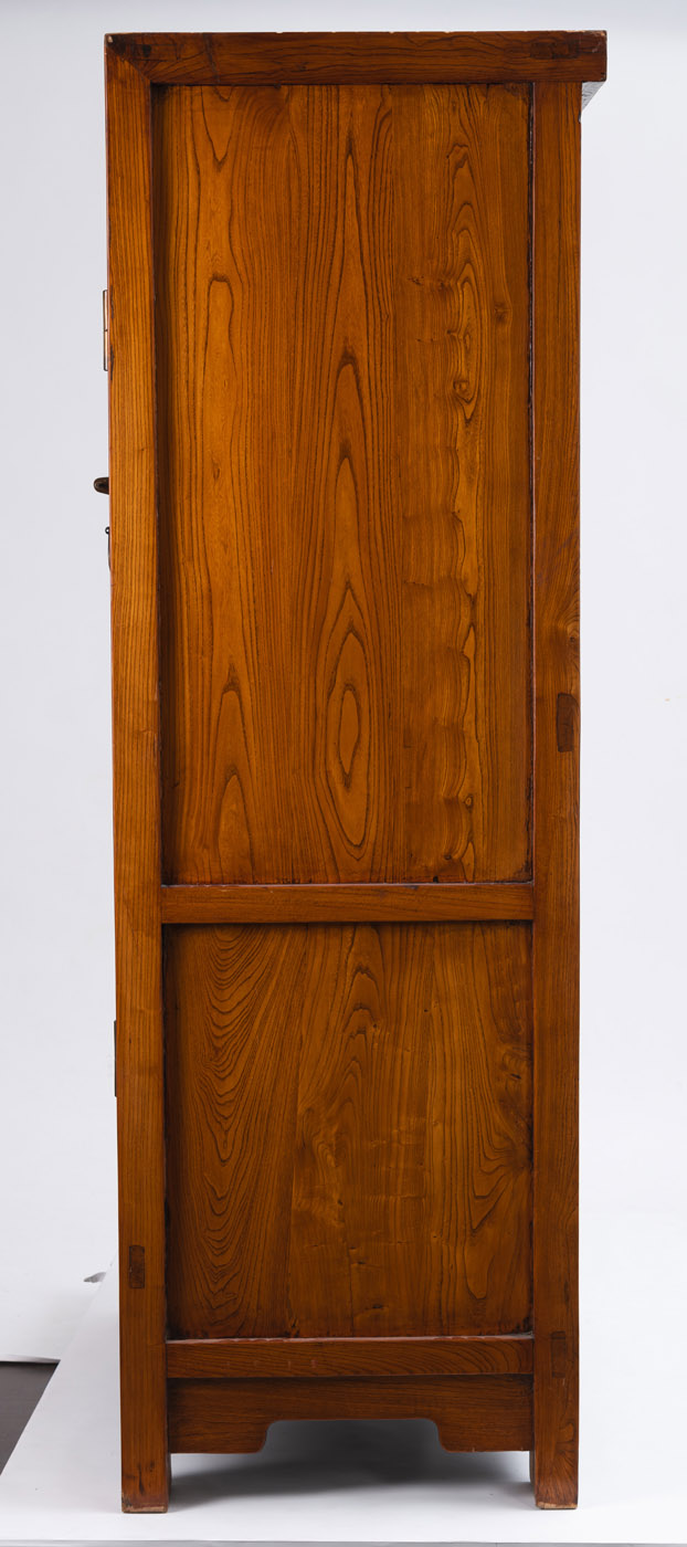 A PAIR OF WOODEN CABINETS WITH BRONZE FITTINGS, THE LOWER APRONS CARVED WIITH 'SHOU' CHARACTERS AND - Image 13 of 15
