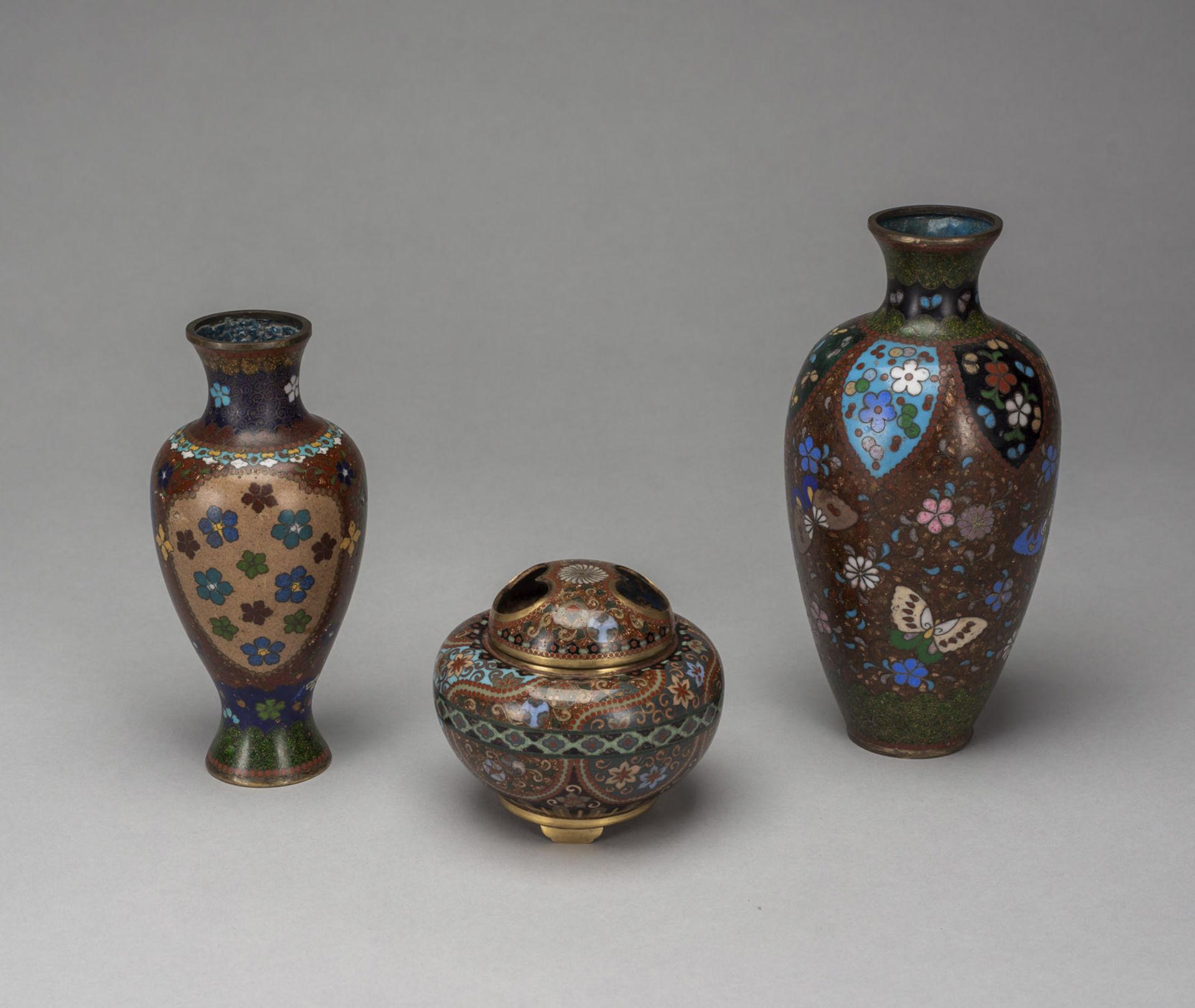 TWO CLOISONNÉ VASES AND A KORO - Image 2 of 3