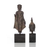 Kopf des Buddha Shakyamuni aus Bronze und Bronze des Buddha Paree