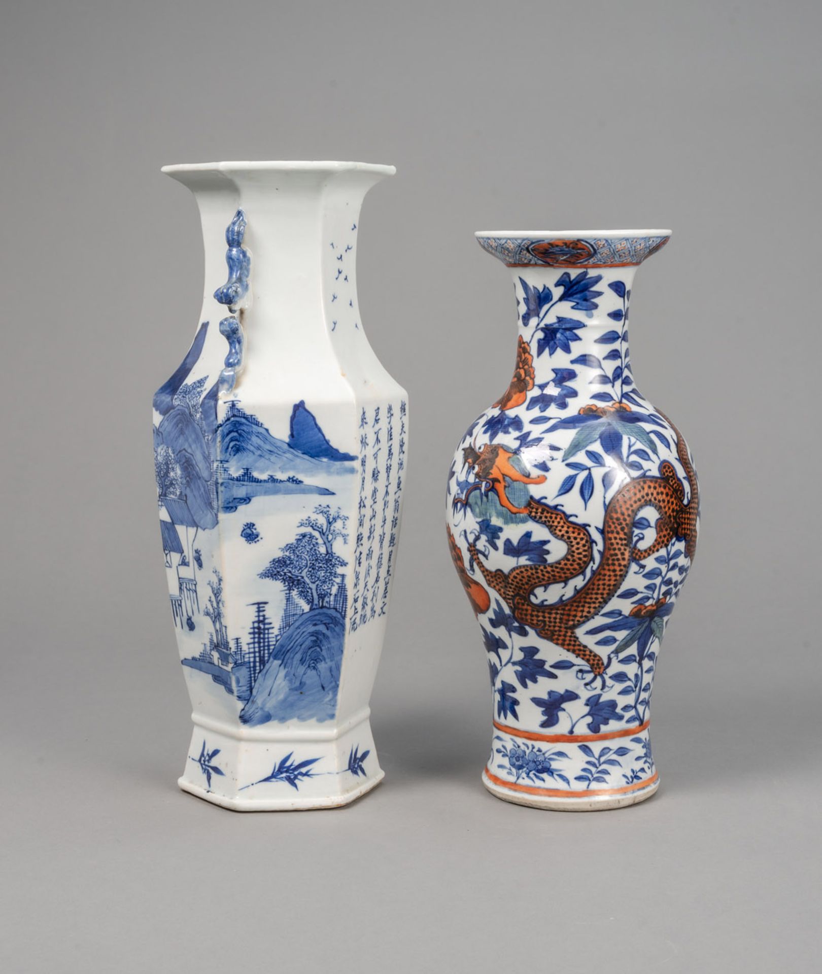 A HEXAGONAL BLUE AND WHITE LANDSCAPE PORCELAIN VASE AND A BLUE AND RED DRAGON VASE - Image 3 of 5