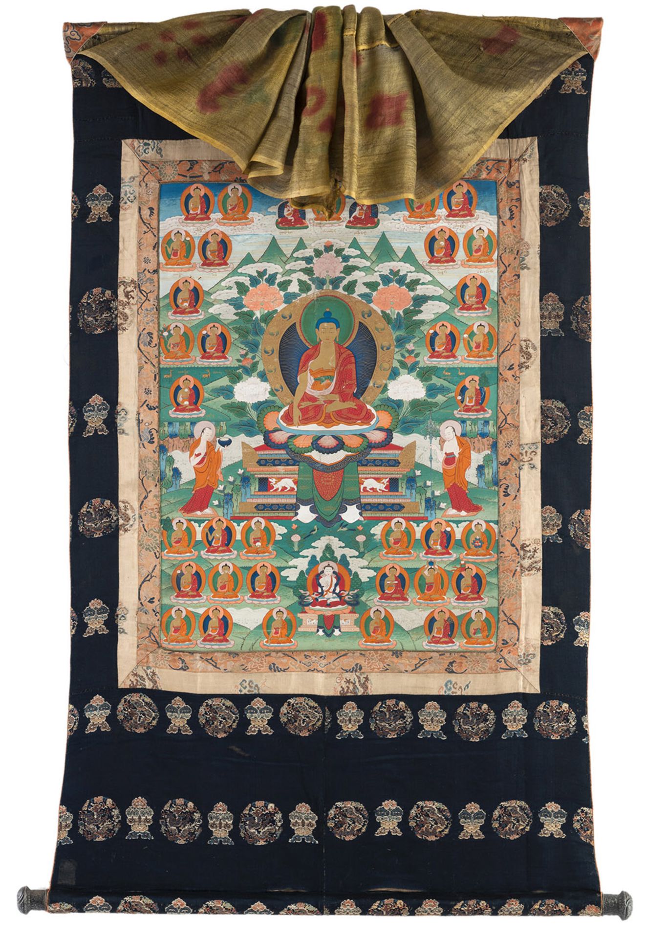 Feines Thangka des Buddha Shakyamuni in Seidenmotnierung